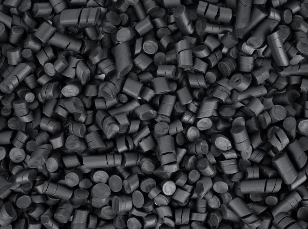 Rubber Mulch Installation in Longmont