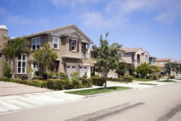 Neighborhood Landscaping in Longmont